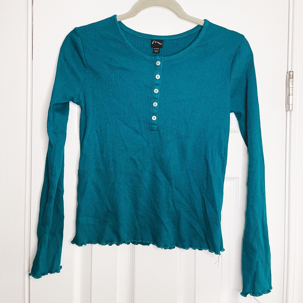 Long Sleeve Ribbed Henley